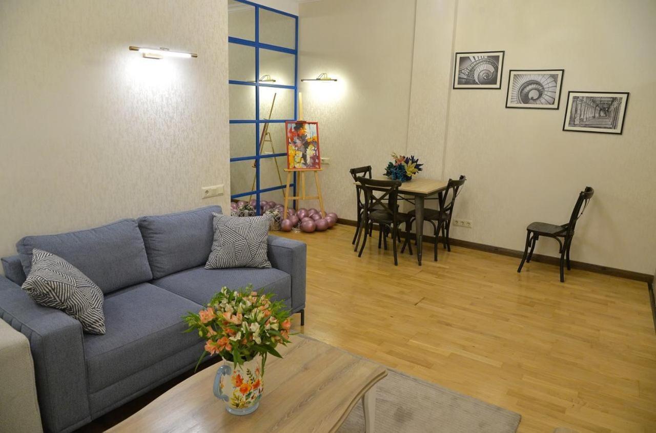 Bc Apartments Tbilisi Esterno foto