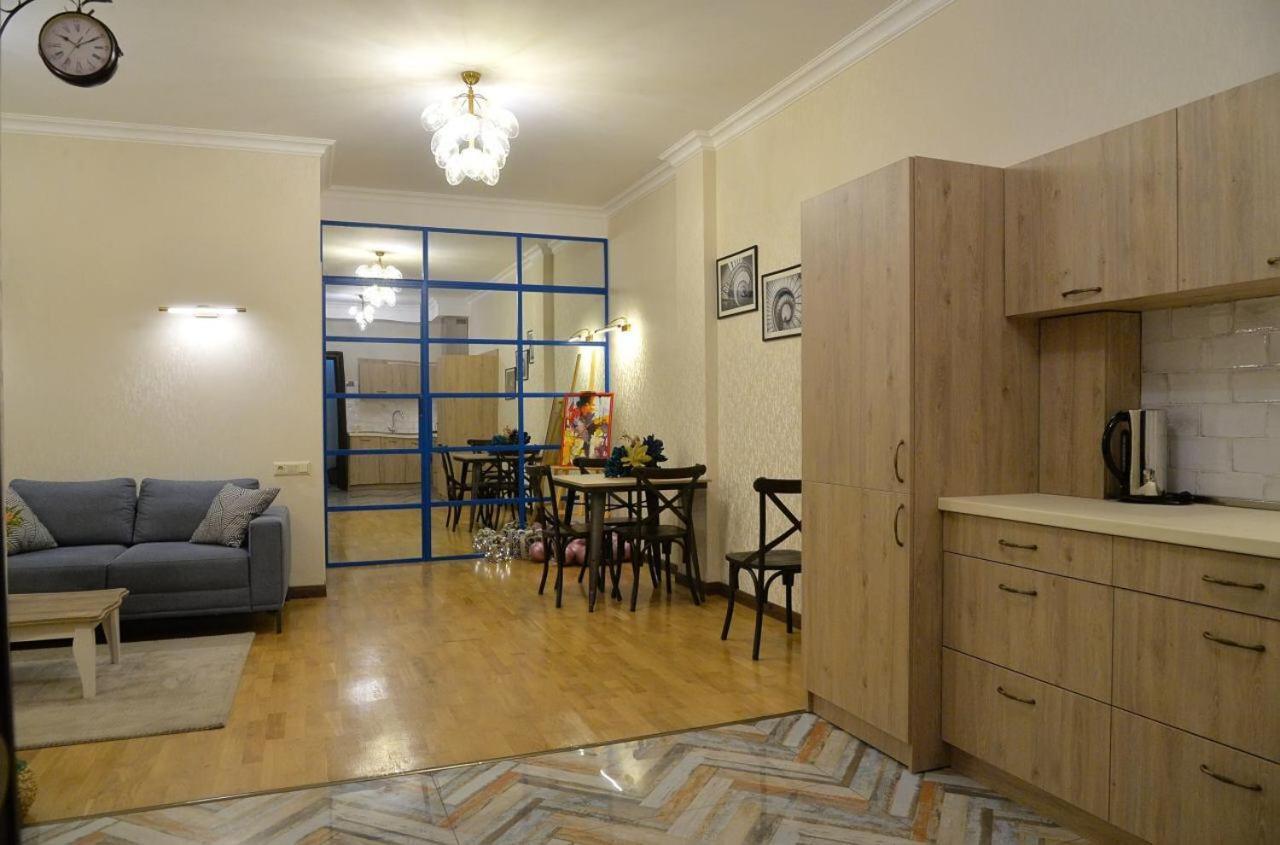 Bc Apartments Tbilisi Esterno foto