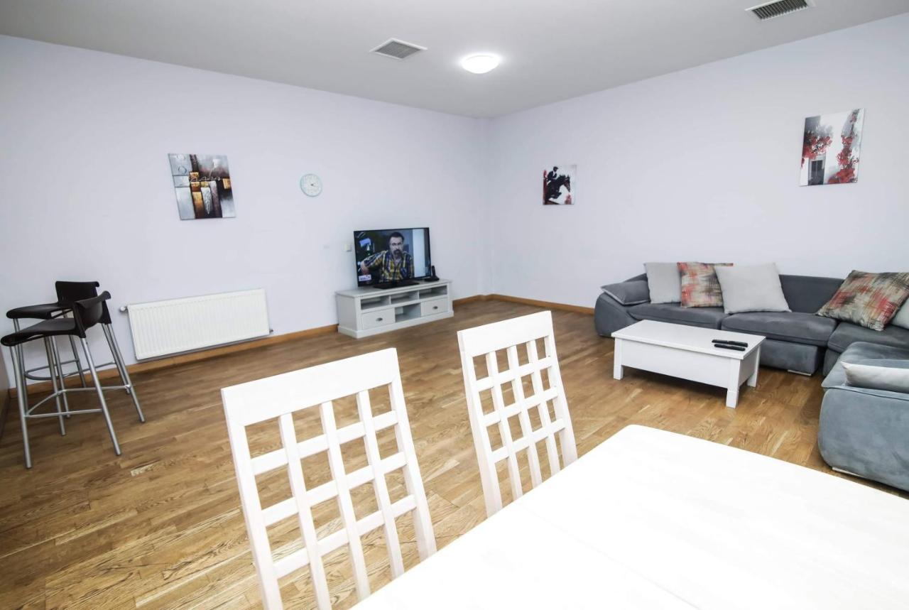 Bc Apartments Tbilisi Esterno foto