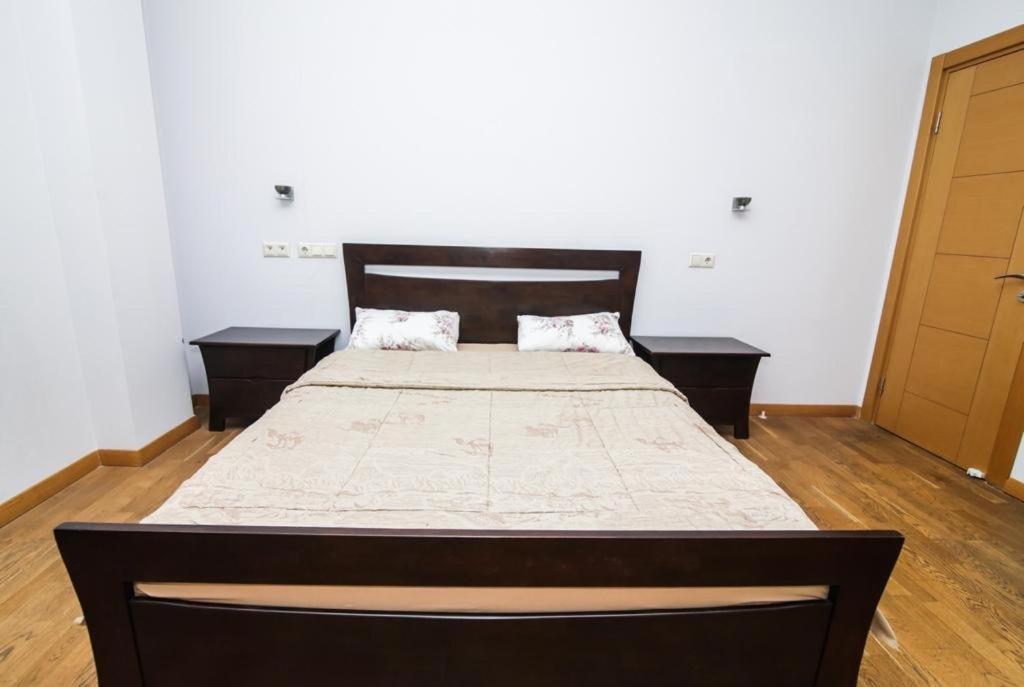 Bc Apartments Tbilisi Esterno foto