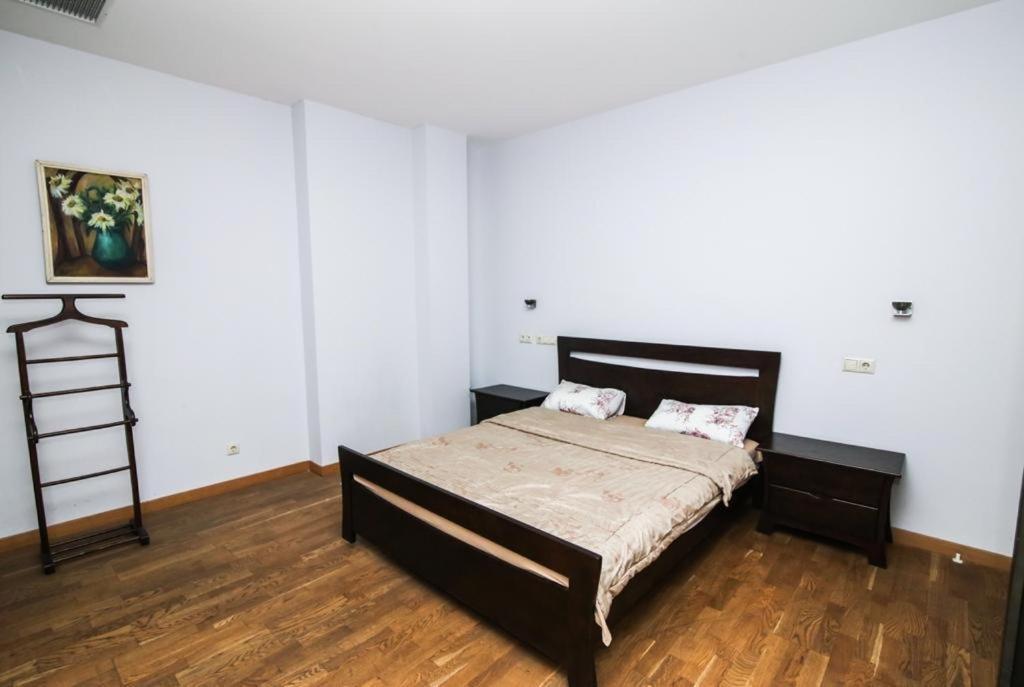 Bc Apartments Tbilisi Esterno foto