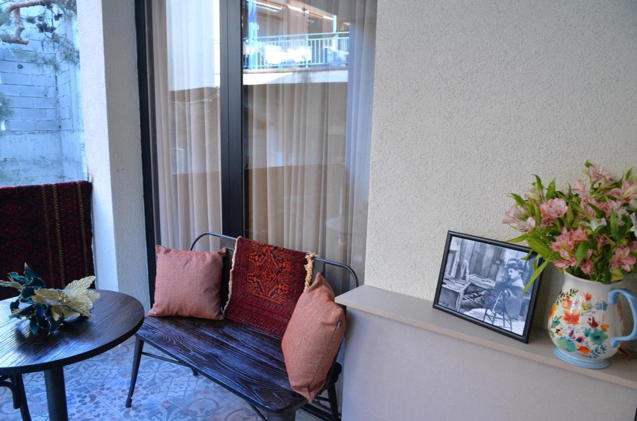 Bc Apartments Tbilisi Esterno foto